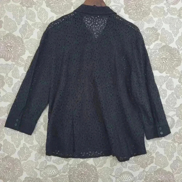 NWT Van Heusen Studio Womens Black Eyelet‎ Lace Button-Down Shirt XX-Large - Picture 2 of 9
